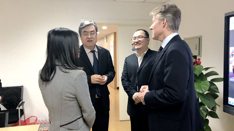 温向明副校长出席中英联合培养项目管理委员会视频会议并接见伦敦玛丽