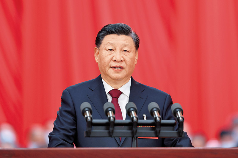 2022年10月16日,中国共产党第二十次全国代表大会在北京人民大会堂开幕。习近平代表第十九届中央委员会向大会作报告。 新华社记者 姚大伟/摄 2022年10月16日,中国共产党第二十次全国代表大会在北京人民大会堂开幕。习近平代表第十九届中央委员会向大会作报告。 新华社记者 姚大伟/摄